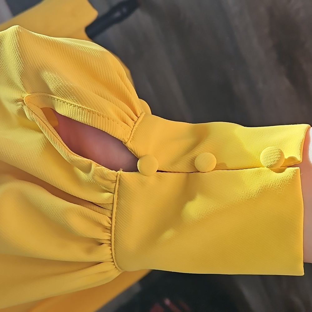 Elegant Yellow Women's Blouse - Picture 3 of 3